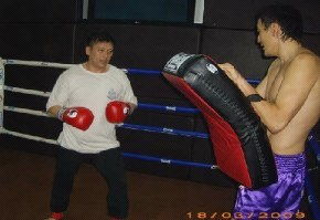 泰拳健身中心提供运动教练,武术及泰拳课程等服务